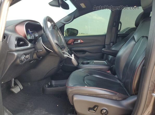 2C4RC1GG9LR101149 2020 CHRYSLER PACIFICA Серый Вид салона спереди