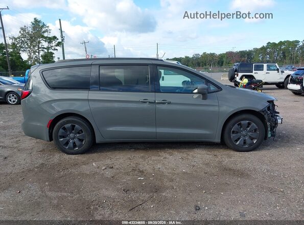 2C4RC1L71LR258003 2020 CHRYSLER PACIFICA Gray Widok wnętrza z tyłu