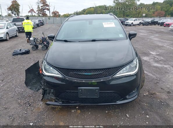 2C4RC1L74LR267553 2020 CHRYSLER PACIFICA Черный Вид щитка приборов