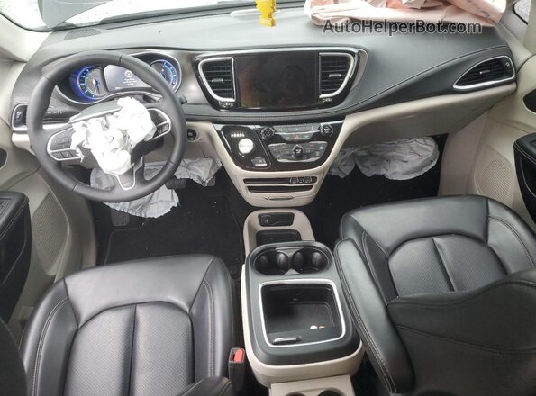 2C4RC1L76PR523083 2023 CHRYSLER PACIFICA Черный Вид панели приборов