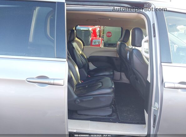 2C4RC1L7XMR581385 2021 CHRYSLER PACIFICA Silver VIN sticker view