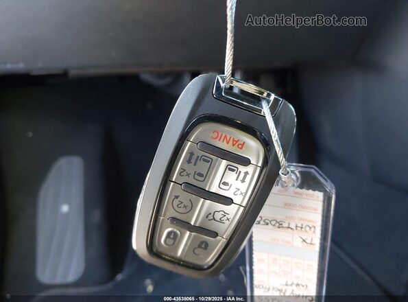 2C4RC1S7XSR565699 2025 CHRYSLER PACIFICA White Առջևի վահանակի տեսք