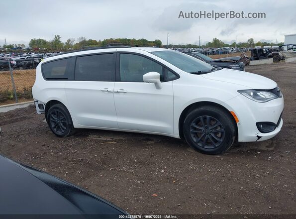 2C4RC3BG2LR267869 2020 CHRYSLER PACIFICA White Widok wnętrza 360 stopni