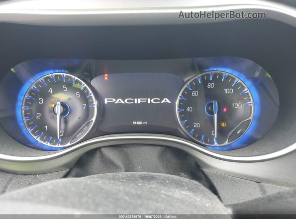 2C4RC3BG2LR267869 2020 CHRYSLER PACIFICA White Widok tylnych siedzeń