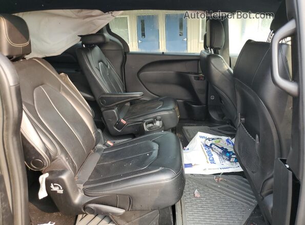 2C4RC3BG6LR273853 2020 CHRYSLER PACIFICA Gray Widok wnętrza z tyłu