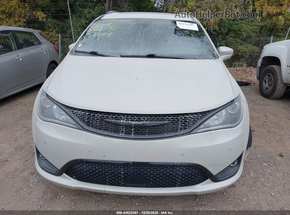2C4RC3BG9LR271062 2020 CHRYSLER PACIFICA Серый Вид панели приборов