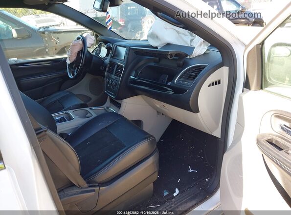 2C4RDGCG5LR194029 2020 DODGE GRAND CARAVAN White Front interior view