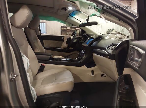 2FMPK3K93LBA97943 2020 FORD EDGE Silver Front interior view