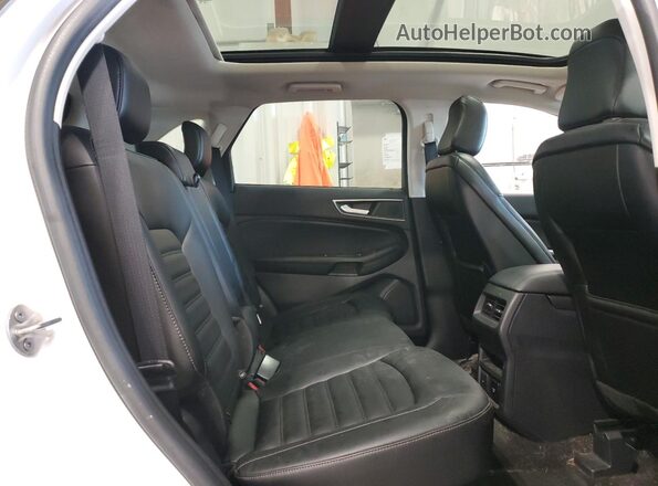 2FMPK4J98LBA68736 2020 FORD EDGE White Widok wnętrza z tyłu