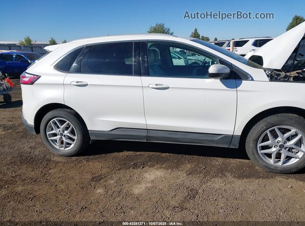 2FMPK4J98RBB15272 2024 FORD EDGE White Вид задньої частини салону