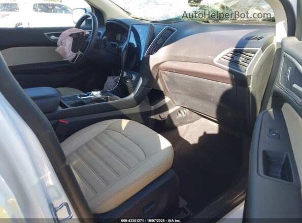 2FMPK4J98RBB15272 2024 FORD EDGE White Вид салону спереду