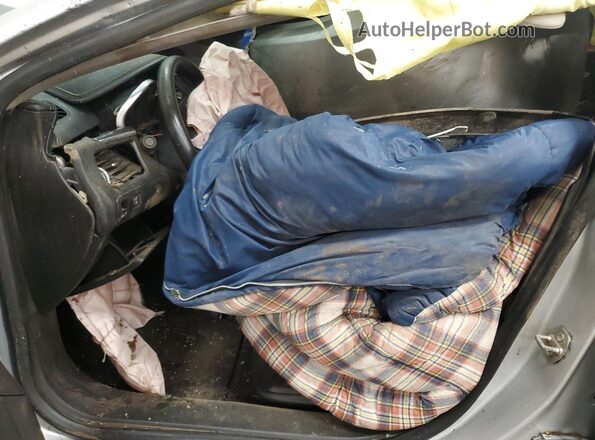 2G11Z5S35L9104467 2020 CHEVROLET IMPALA Серебряный Вид салона спереди