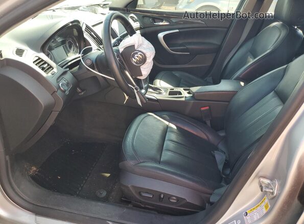 2G4GL5EX6H9137255 2017 BUICK REGAL Серебряный Вид салона спереди