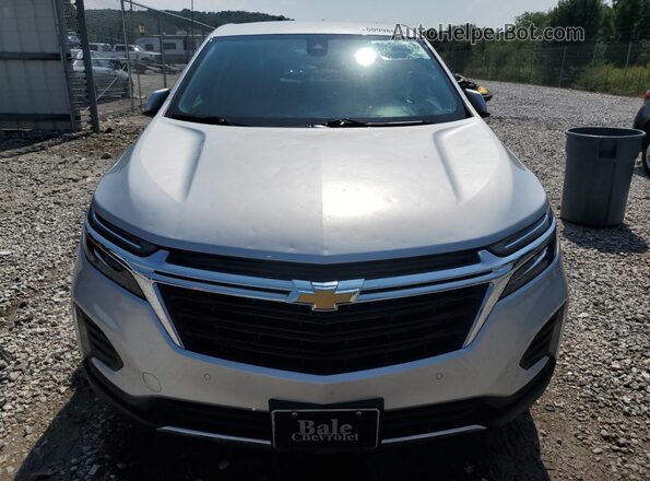2GNAXJEV9N6137096 2022 CHEVROLET EQUINOX Серебряный Вид спереди