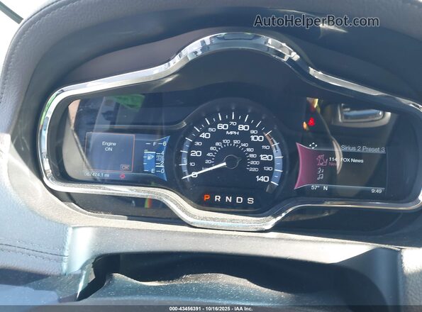 2LMHJ5AT4KBL02818 2019 LINCOLN MKT White Vista de los asientos traseros