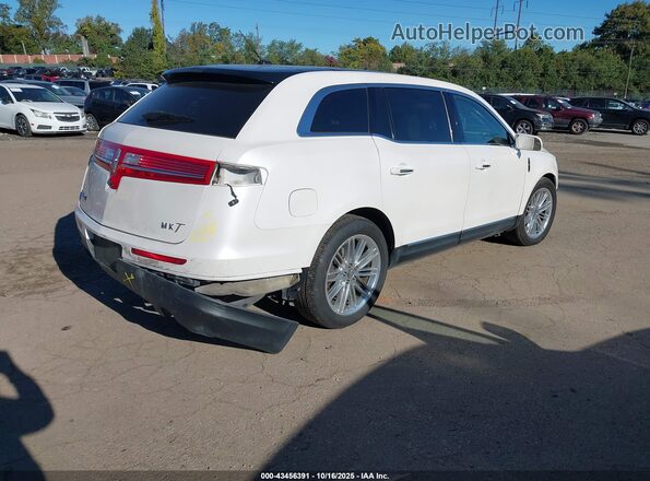 2LMHJ5AT4KBL02818 2019 LINCOLN MKT White Trasero derecho