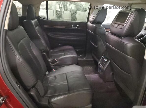 2LMHJ5AT7JBL00513 2018 LINCOLN MKT Red Widok wnętrza z tyłu