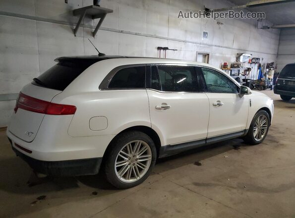 2LMHJ5ATXJBL01641 2018 LINCOLN MKT White Tył prawy