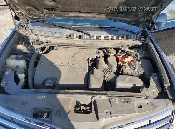 2LMHJ5NK3HBL00097 2017 LINCOLN MKT Black Vista del compartimento del motor
