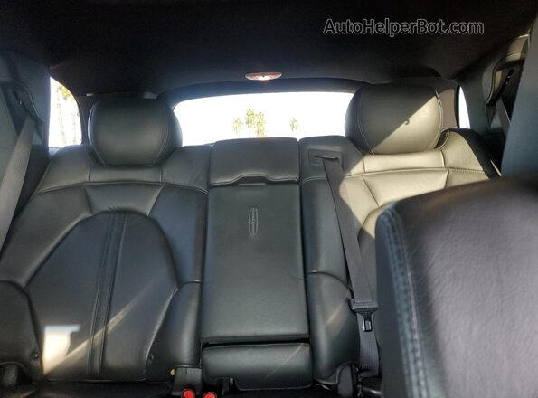 2LMHJ5NK3HBL00097 2017 LINCOLN MKT Black Vista de los asientos traseros