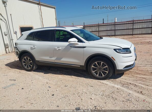 2LMPJ6J98NBL14366 2022 LINCOLN NAUTILUS White Widok wnętrza 360 stopni