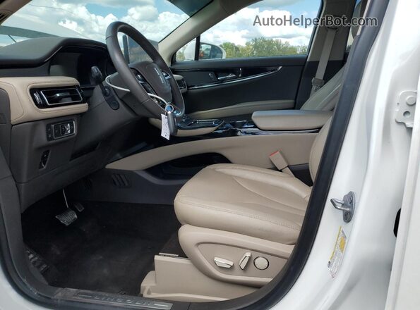 2LMPJ6J9XNBL18936 2022 LINCOLN NAUTILUS White Front interior view