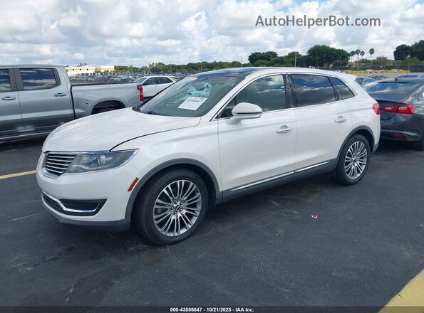 2LMPJ6LR0JBL26437 2018 LINCOLN MKX White Vista tres cuartos delantera izquierda