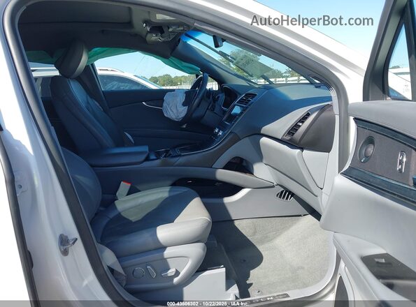 2LMPJ8K95LBL02473 2020 LINCOLN NAUTILUS White Vista interior delantera