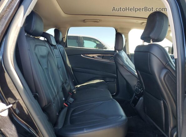 2LMPJ8K97MBL01536 2021 LINCOLN NAUTILUS Black Rear interior view