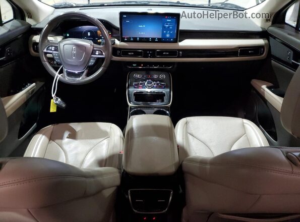 2LMPJ8K98NBL04737 2022 LINCOLN NAUTILUS Black Dashboard view