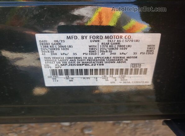 2LMPJ8K98PBL22108 2023 LINCOLN NAUTILUS Gray 