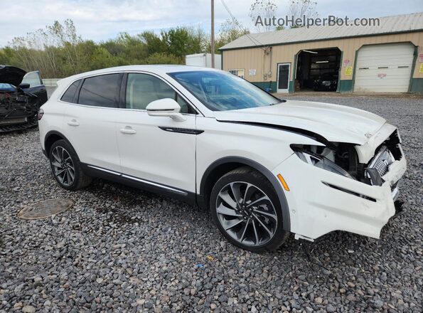 2LMPJ8KP4PBL12545 2023 LINCOLN NAUTILUS White Delantero derecho