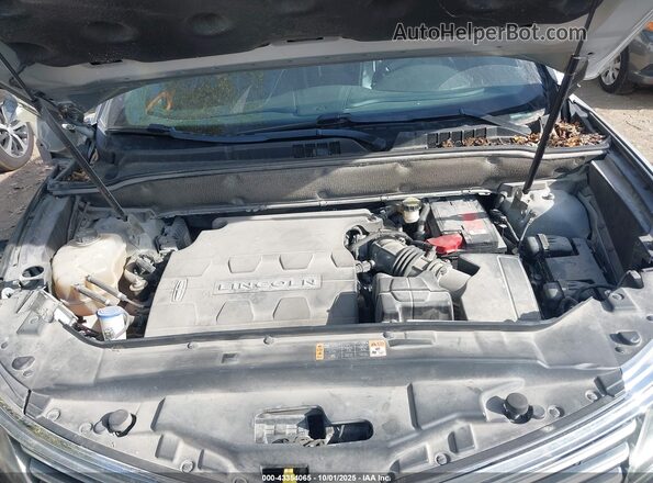 2LMPJ8KRXHBL24282 2017 LINCOLN MKX Silver Rear view