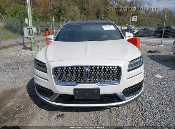 2LMPJ8LP6KBL10920 2019 LINCOLN NAUTILUS White Widok wnętrza z tyłu