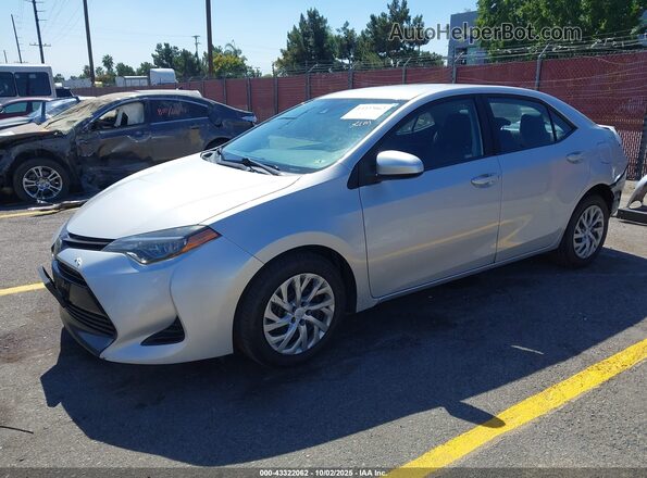 2T1BURHE3JC066597 2018 TOYOTA LL Silver 