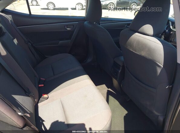 2T1BURHE3JC066597 2018 TOYOTA LL Silver 