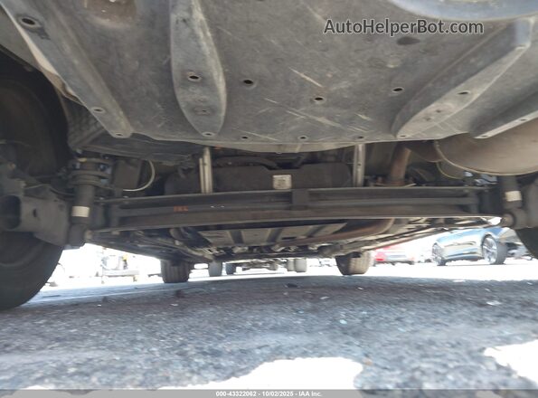 2T1BURHE3JC066597 2018 TOYOTA LL Silver 