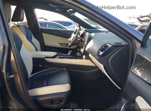2T2ADCAZ9RC010547 2024 LEXUS NX 250 Серый Вид салона спереди