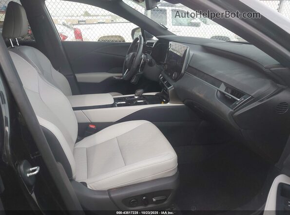 2T2BAMCA2RC081180 2024 LEXUS RX 350 Черный Вид салона спереди