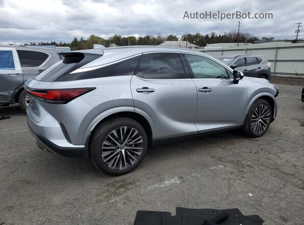 2T2BAMCA5PC005966 2023 LEXUS RX Серебряный Задняя правая четверть