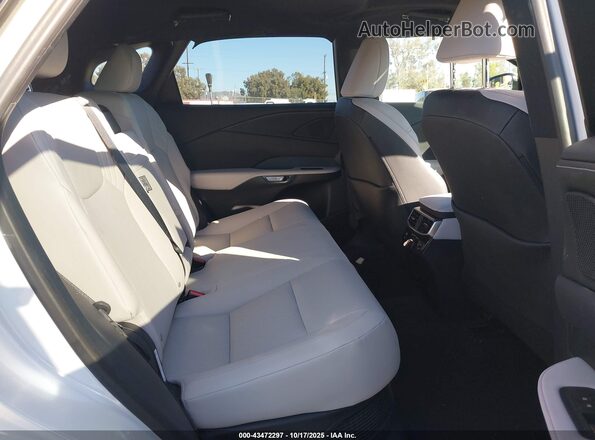 2T2BBMCA0PC022350 2023 LEXUS RX 350H Белый Вид наклейки с VIN-кодом