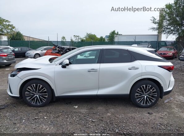 2T2BBMCA9SC074035 2025 LEXUS RX 350H White 360 interior view
