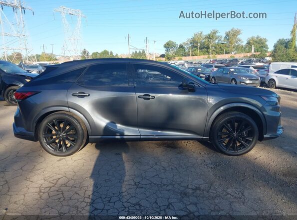 2T2BCMEA2RC018409 2024 LEXUS RX 500H Gray Vista interior de 360 grados