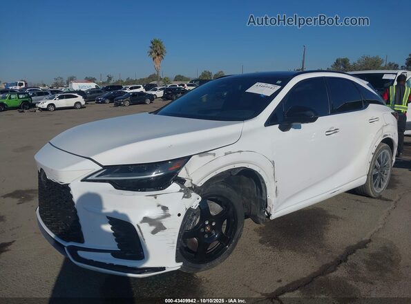 2T2BCMEA3RC011792 2024 LEXUS RX 500H White წინა მარცხენა ხედი სამი მეოთხედიდან