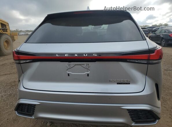 2T2BCMEA9PC005377 2023 LEXUS RX Silver Вид ззаду
