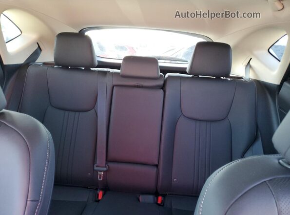 2T2GDCAZ5SC030150 2025 LEXUS NX Red Widok tylnych siedzeń