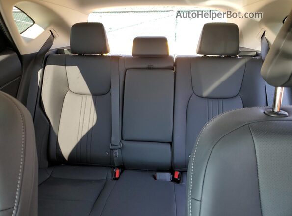 2T2GGCEZ8SC092224 2025 LEXUS NX White Вид задніх сидінь