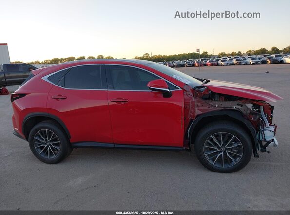 2T2HGCEZ3SC090272 2025 LEXUS NX 350 Red Widok wnętrza z tyłu