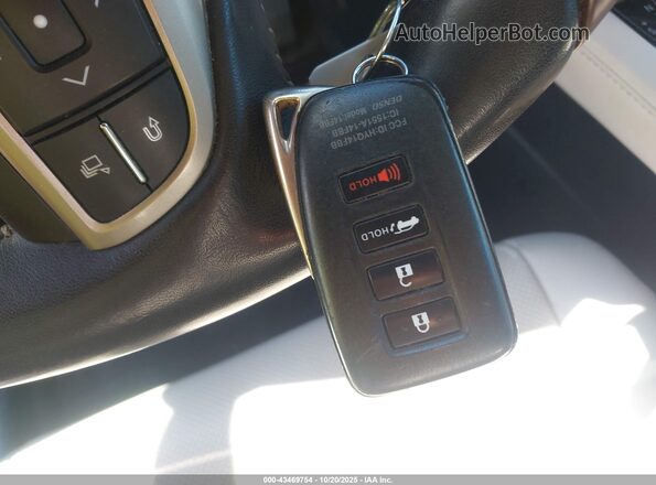 2T2HGMDA1LC043616 2020 LEXUS RX 450H Черный Вид панели приборов
