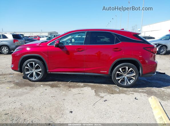 2T2HGMDA8NC091701 2022 LEXUS RX 450H Красный Вид задней части салона